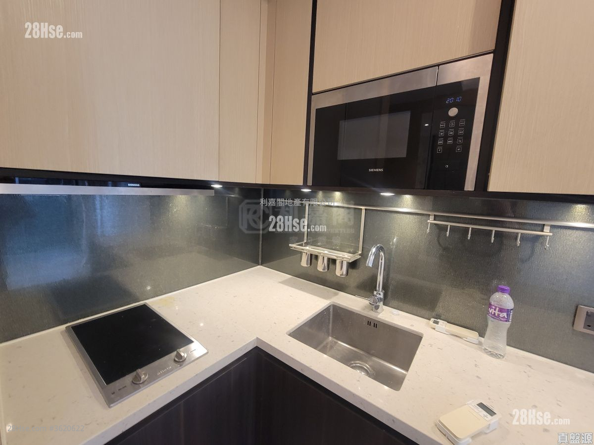 Eltanin Square Mile Sell 1 Bedroom 259 ft² ( 24.1 m² ) Eltanin Square Mile Sell 1 Bedroom 259 ft² ( 24.1 m² )