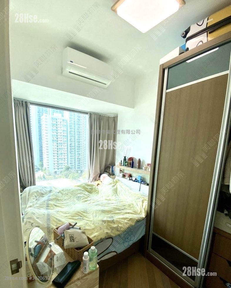 The Prominence Sell 1 Bedroom 335 ft² ( 31.1 m² ) The Prominence Sell 1 Bedroom 335 ft² ( 31.1 m² )