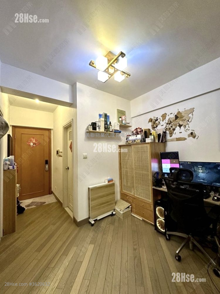 The Prominence Sell 1 Bedroom 335 ft² ( 31.1 m² ) The Prominence Sell 1 Bedroom 335 ft² ( 31.1 m² )