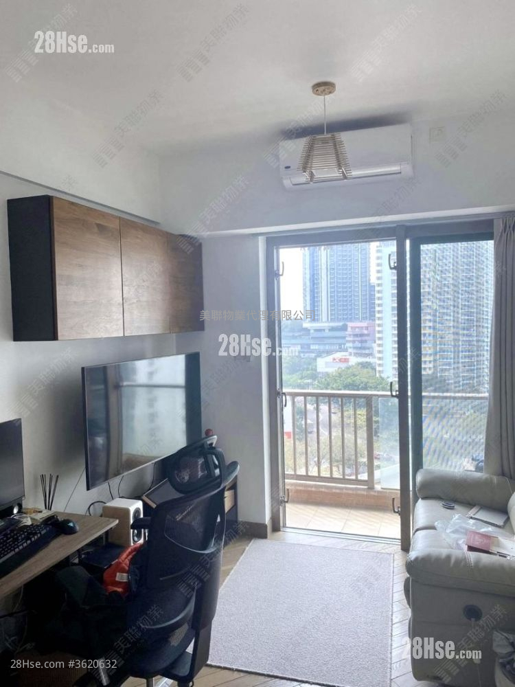 The Prominence Sell 1 Bedroom 335 ft² ( 31.1 m² ) The Prominence Sell 1 Bedroom 335 ft² ( 31.1 m² )