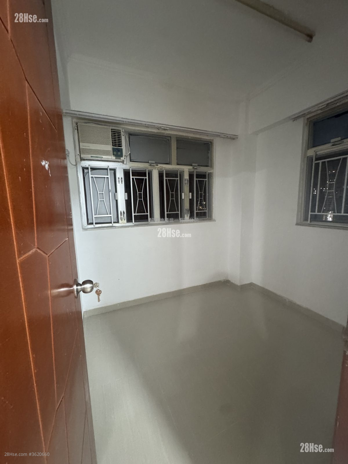 Kam Wah Building Rental 2 Bedrooms 414 ft² ( 38.5 m² ) Kam Wah Building Rental 2 Bedrooms 414 ft² ( 38.5 m² )