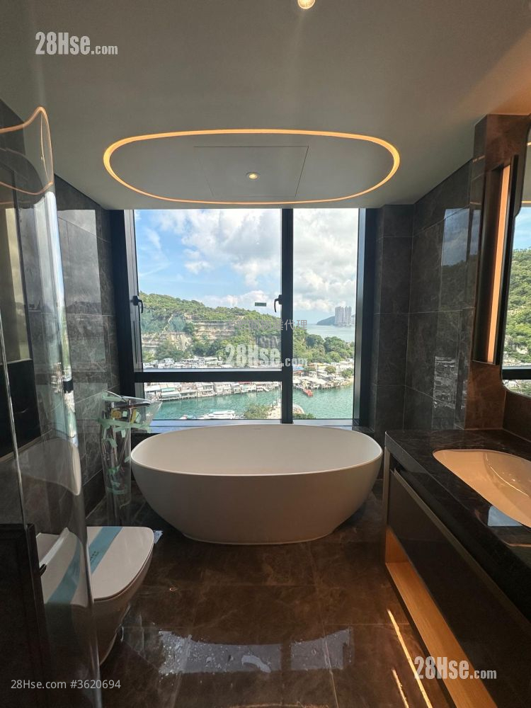 蔚蓝东岸 售盘 4 房 1,329 平方尺 ( 123.5 平方米 ) 蔚蓝东岸 售盘 4 房 1,329 平方尺 ( 123.5 平方米 )