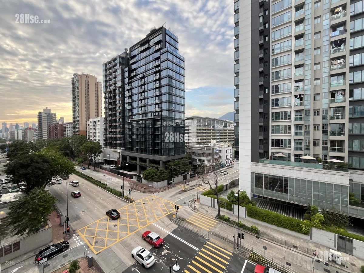 爱华阁 售盘 3 房 , 2 浴室 812 平方尺 ( 75.4 平方米 ) 爱华阁 售盘 3 房 , 2 浴室 812 平方尺 ( 75.4 平方米 )