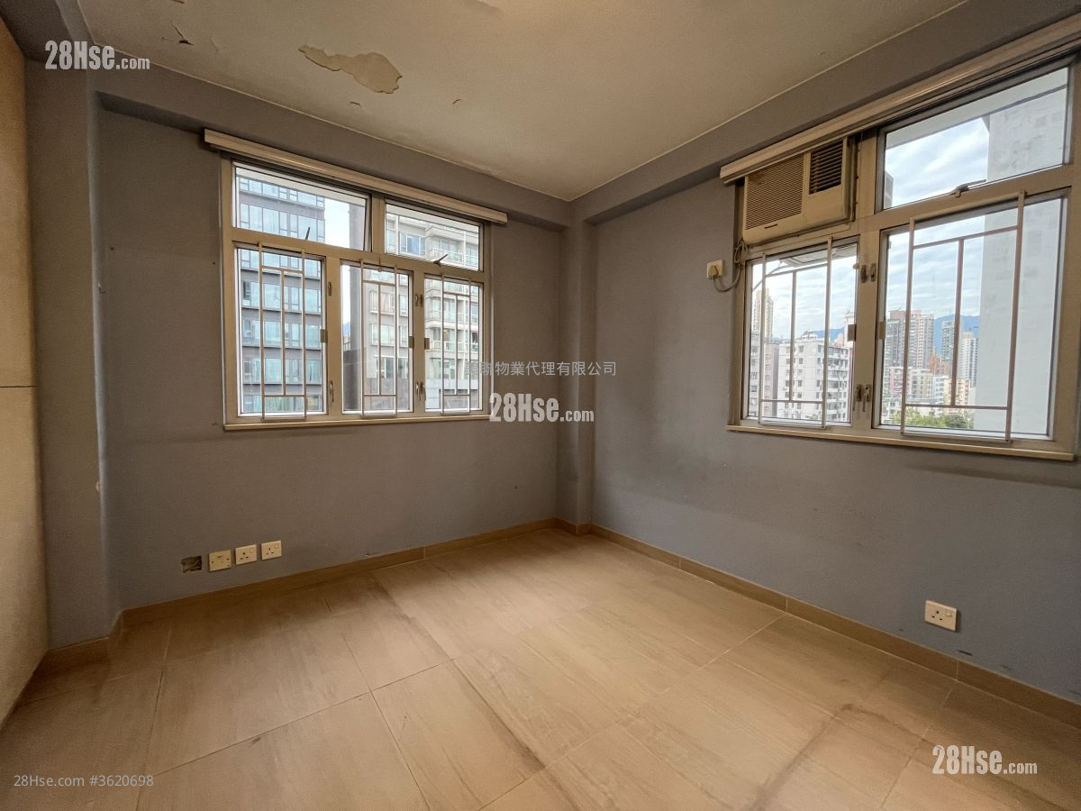 爱华阁 售盘 3 房 , 2 浴室 812 平方尺 ( 75.4 平方米 ) 爱华阁 售盘 3 房 , 2 浴室 812 平方尺 ( 75.4 平方米 )