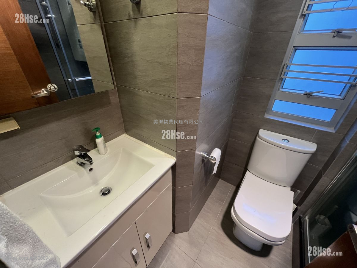 爱华阁 售盘 3 房 , 2 浴室 812 平方尺 ( 75.4 平方米 ) 爱华阁 售盘 3 房 , 2 浴室 812 平方尺 ( 75.4 平方米 )