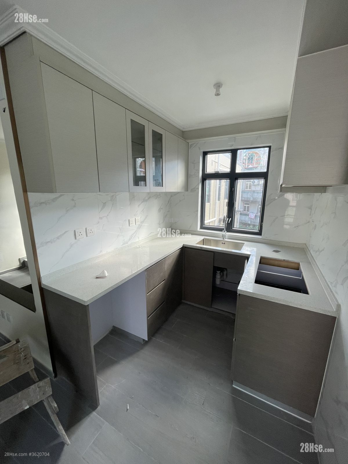 村屋 租盘 4 房 , 2 浴室 700 平方尺 ( 65.0 平方米 ) 村屋 租盘 4 房 , 2 浴室 700 平方尺 ( 65.0 平方米 )