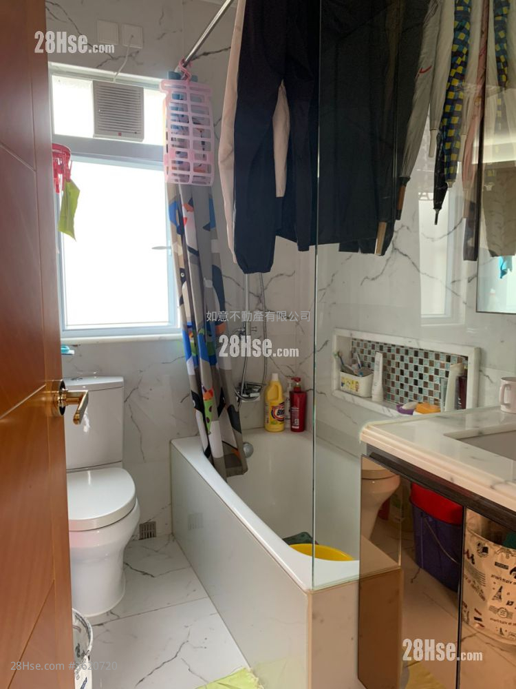 黄埔花园 售盘 3 房 , 2 浴室 714 平方尺 ( 66.3 平方米 ) 黄埔花园 售盘 3 房 , 2 浴室 714 平方尺 ( 66.3 平方米 )