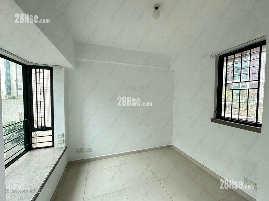 Dawning Views Sell 3 Bedrooms 578 ft² ( 53.7 m² ) Dawning Views Sell 3 Bedrooms 578 ft² ( 53.7 m² )