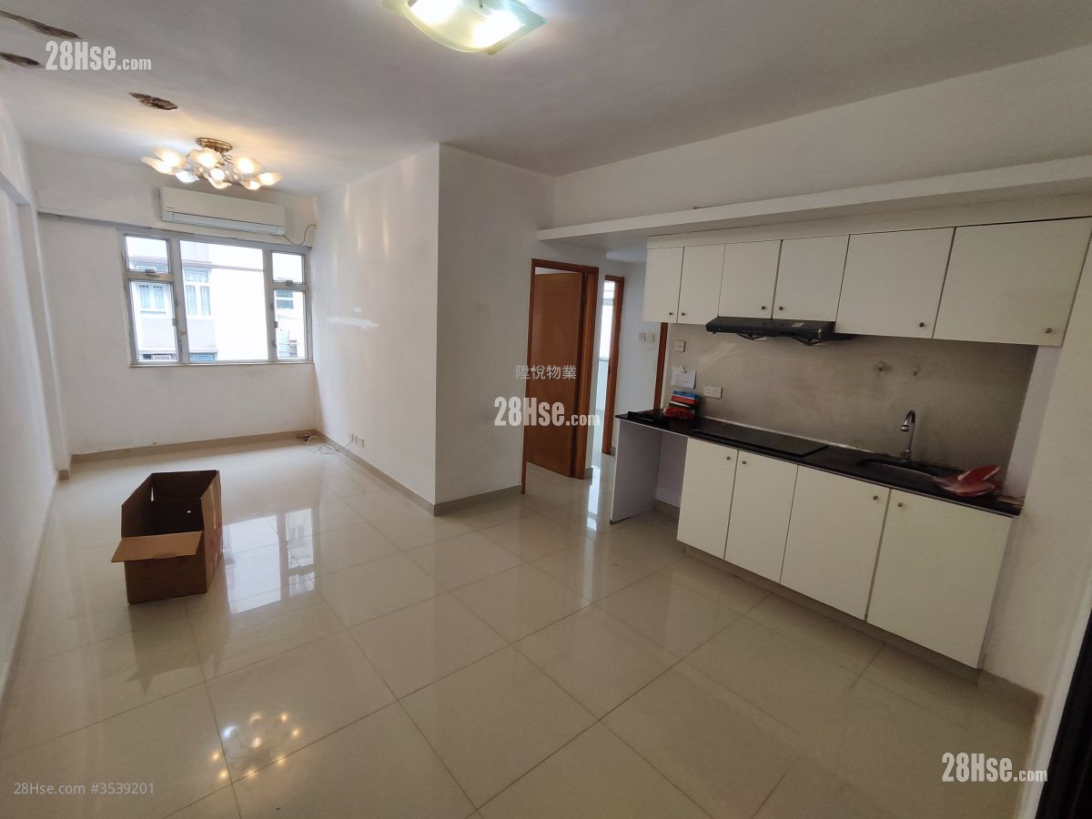 Yuet Ming Building Rental 3 Bedrooms , 1 Bathroom 488 ft² ( 45.3 m² )