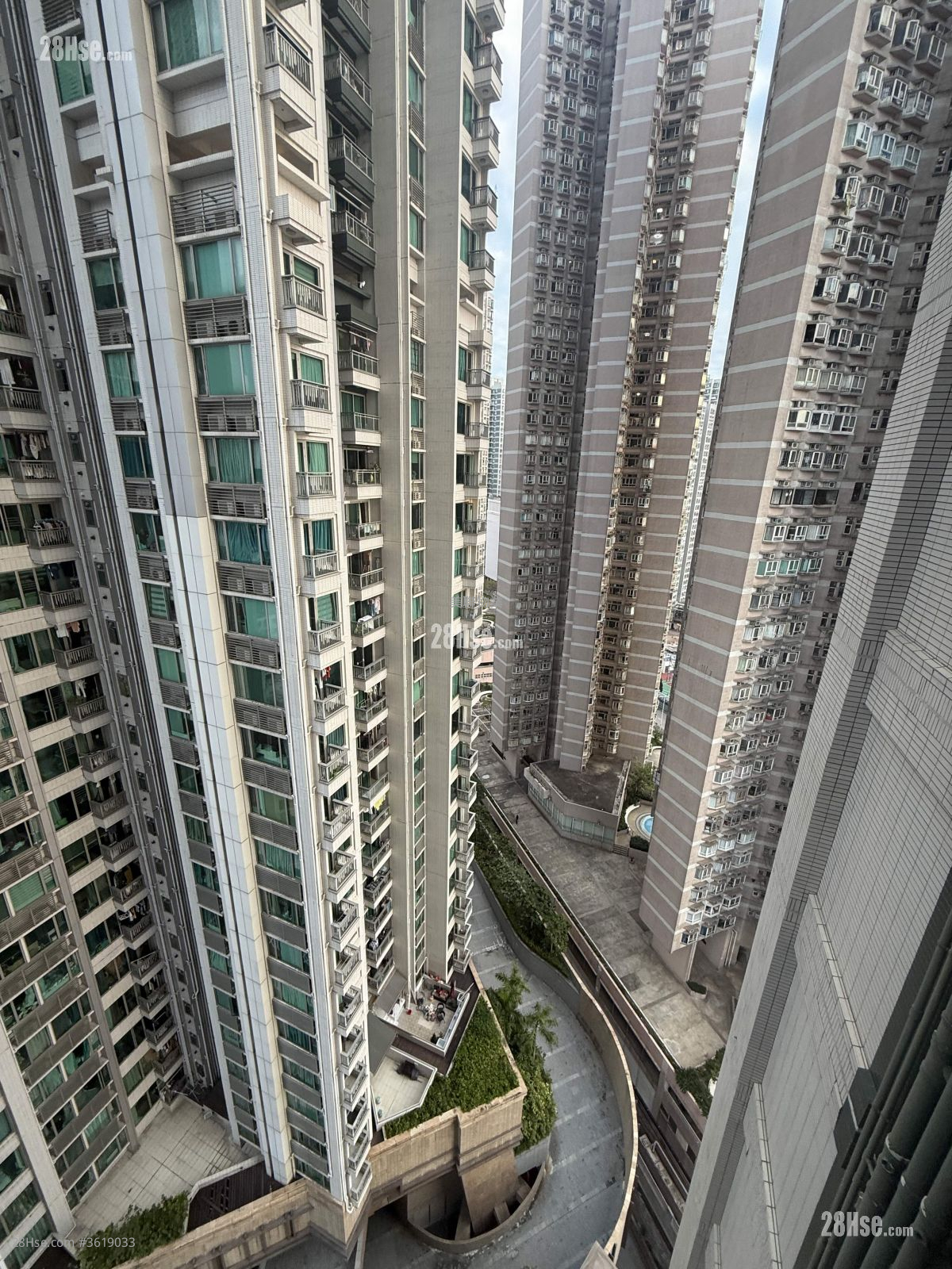 City Point Rental 2 Bedrooms , 1 Bathroom 491 ft² ( 45.6 m² ) City Point Rental 2 Bedrooms , 1 Bathroom 491 ft² ( 45.6 m² )