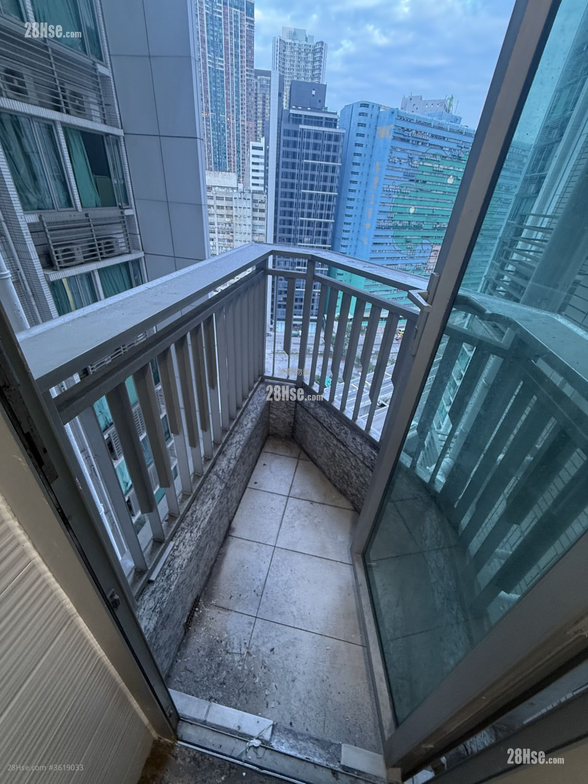 City Point Rental 2 Bedrooms , 1 Bathroom 491 ft² ( 45.6 m² ) City Point Rental 2 Bedrooms , 1 Bathroom 491 ft² ( 45.6 m² )