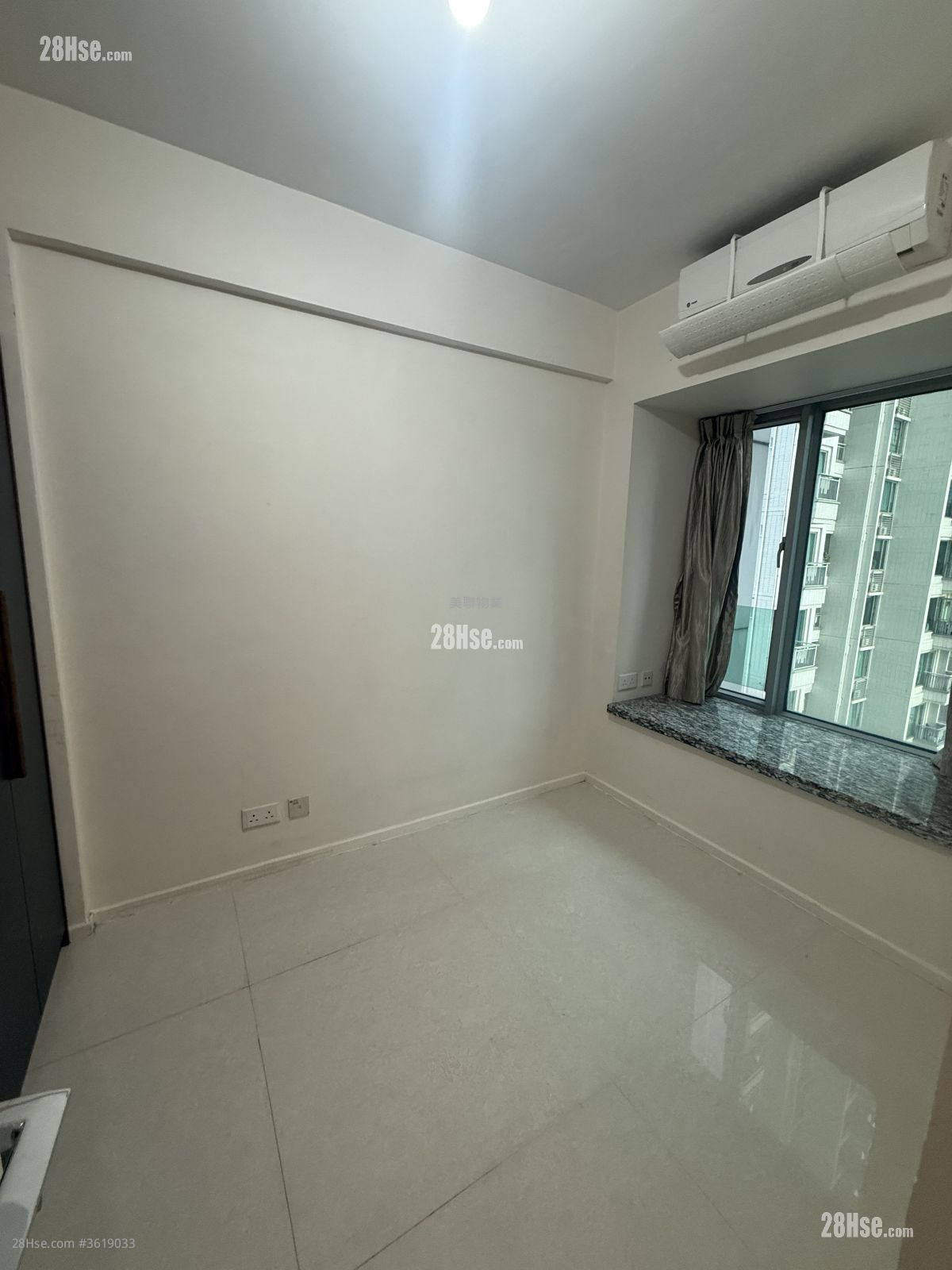 City Point Rental 2 Bedrooms , 1 Bathroom 491 ft² ( 45.6 m² ) City Point Rental 2 Bedrooms , 1 Bathroom 491 ft² ( 45.6 m² )