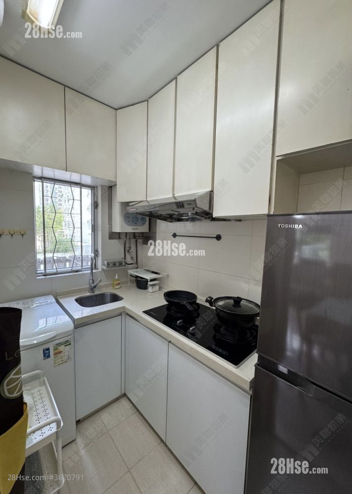 City One Shatin Rental 3 Bedrooms , 1 Bathroom 451 ft² ( 41.9 m² ) City One Shatin Rental 3 Bedrooms , 1 Bathroom 451 ft² ( 41.9 m² )