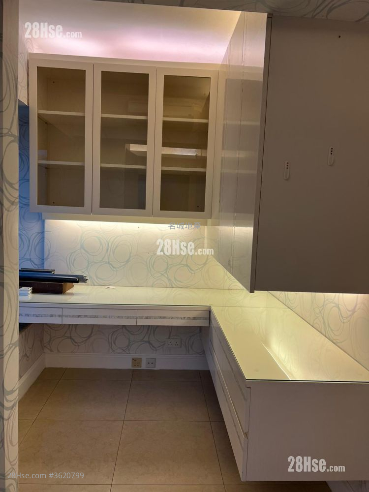 Festival City Rental 2 Bedrooms , 1 Bathroom 678 ft² ( 63.0 m² ) Festival City Rental 2 Bedrooms , 1 Bathroom 678 ft² ( 63.0 m² )
