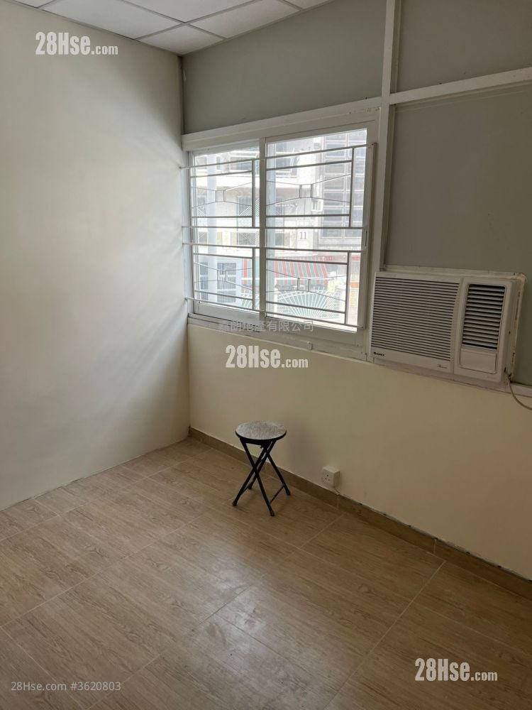 村屋 租盘 2 房 , 1 浴室 450 平方尺 ( 41.8 平方米 ) 村屋 租盘 2 房 , 1 浴室 450 平方尺 ( 41.8 平方米 )