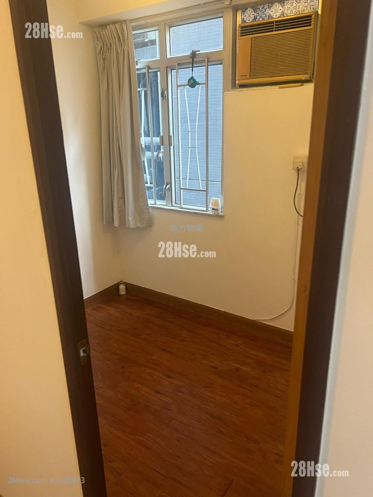 恒兴楼 租盘 1 房 , 1 浴室 286 平方尺 ( 26.6 平方米 ) 恒兴楼 租盘 1 房 , 1 浴室 286 平方尺 ( 26.6 平方米 )