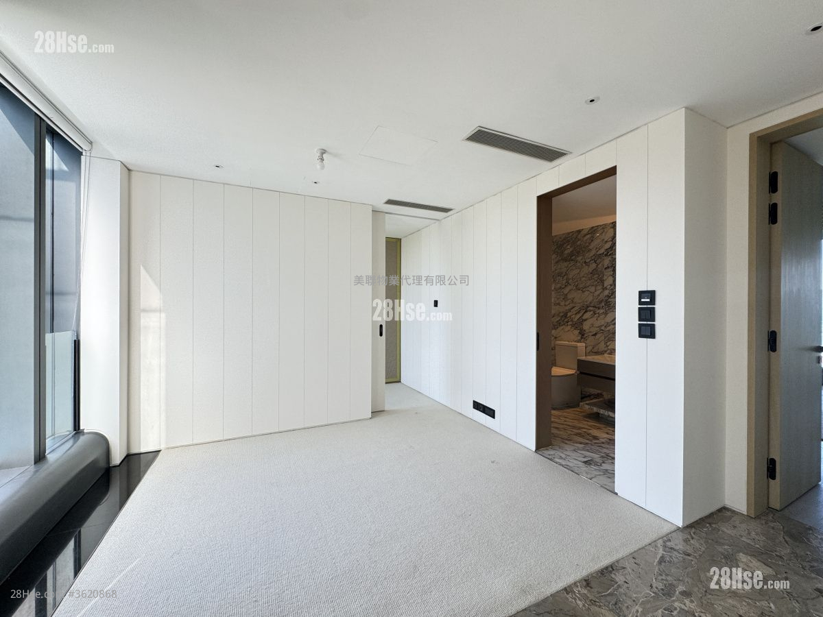 澐沣 售盘 3 房 2,100 平方尺 ( 195.1 平方米 ) 澐沣 售盘 3 房 2,100 平方尺 ( 195.1 平方米 )