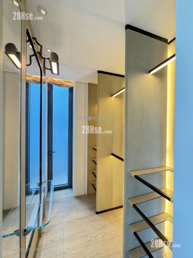 澐沣 售盘 3 房 2,100 平方尺 ( 195.1 平方米 ) 澐沣 售盘 3 房 2,100 平方尺 ( 195.1 平方米 )