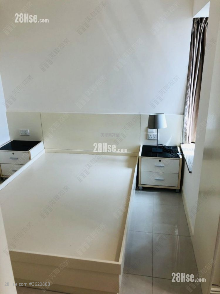 主人房: 君汇港 售盘 2 房 , 1 浴室 541 平方尺 ( 50.3 平方米 ) 主人房: 君汇港 售盘 2 房 , 1 浴室 541 平方尺 ( 50.3 平方米 )