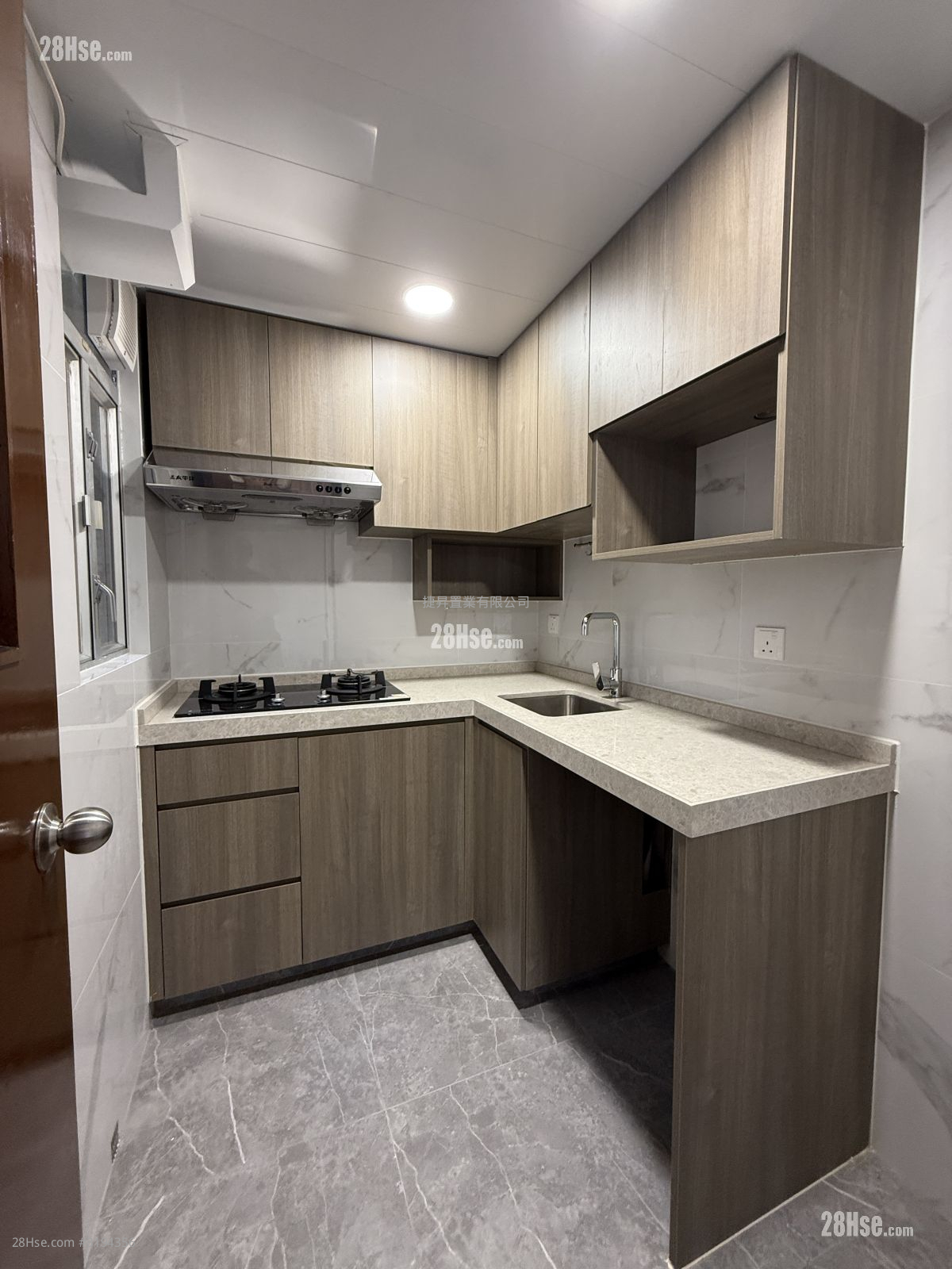 碧丽花园 租盘 2 房 , 1 浴室 381 平方尺 ( 35.4 平方米 ) 碧丽花园 租盘 2 房 , 1 浴室 381 平方尺 ( 35.4 平方米 )