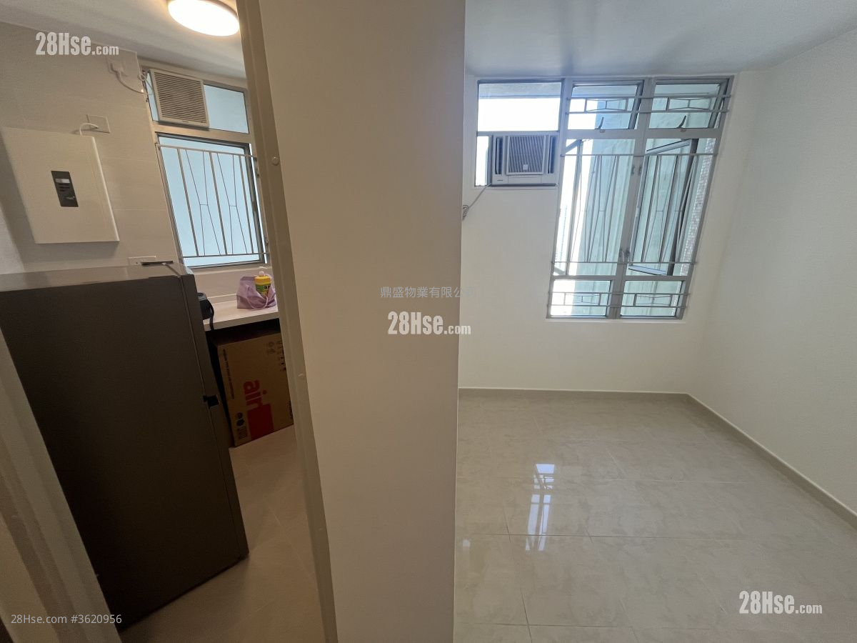 Tung Yan Court Rental Studio , 1 Bathroom 211 ft² ( 19.6 m² ) Tung Yan Court Rental Studio , 1 Bathroom 211 ft² ( 19.6 m² )