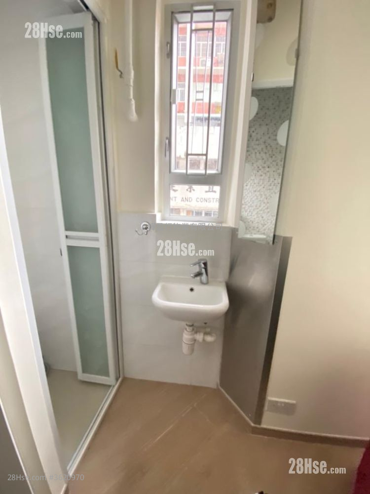 长春大厦 租盘 3 房 , 1 浴室 800 平方尺 ( 74.3 平方米 ) 长春大厦 租盘 3 房 , 1 浴室 800 平方尺 ( 74.3 平方米 )