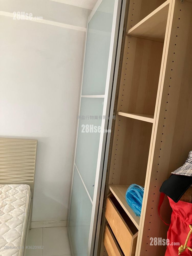 清华大厦 租盘 2 房 , 1 浴室 438 平方尺 ( 40.7 平方米 ) 清华大厦 租盘 2 房 , 1 浴室 438 平方尺 ( 40.7 平方米 )