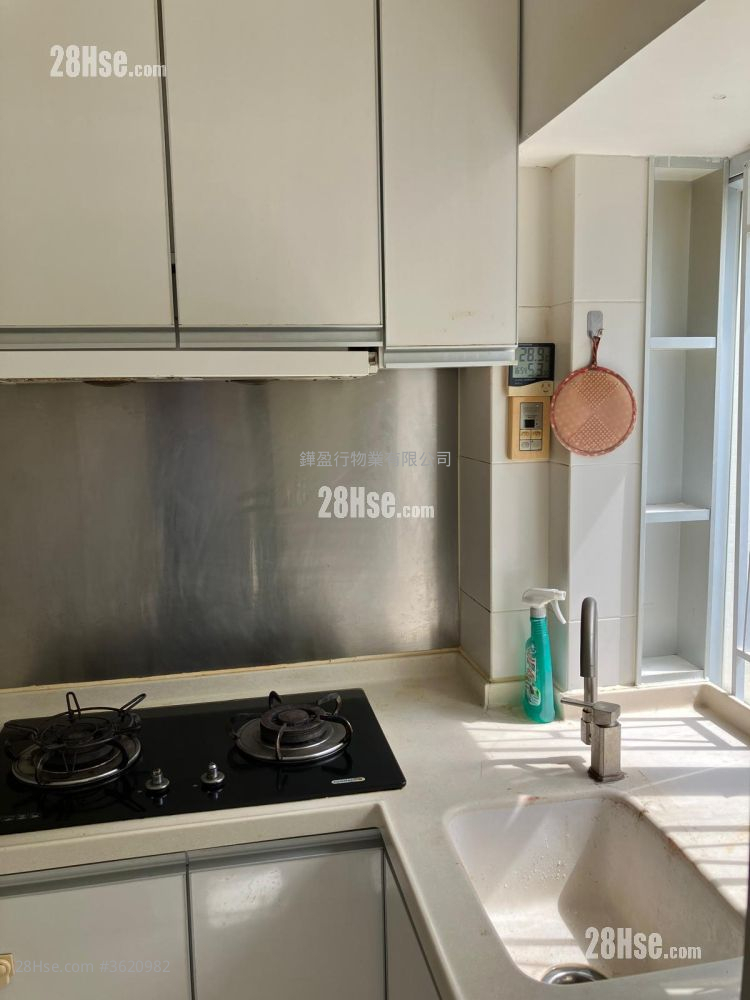 清华大厦 租盘 2 房 , 1 浴室 438 平方尺 ( 40.7 平方米 ) 清华大厦 租盘 2 房 , 1 浴室 438 平方尺 ( 40.7 平方米 )