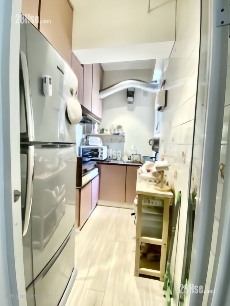 Tsuen King Garden Sell 2 Bedrooms , 1 Bathroom 362 ft² ( 33.6 m² ) Tsuen King Garden Sell 2 Bedrooms , 1 Bathroom 362 ft² ( 33.6 m² )