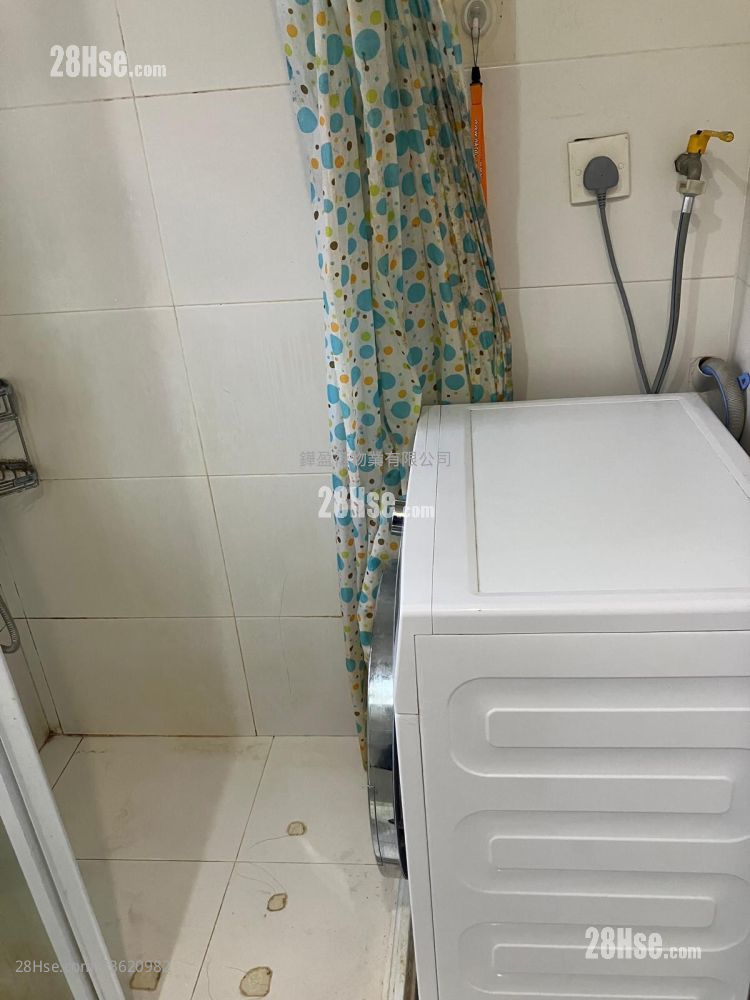 清华大厦 租盘 2 房 , 1 浴室 438 平方尺 ( 40.7 平方米 ) 清华大厦 租盘 2 房 , 1 浴室 438 平方尺 ( 40.7 平方米 )