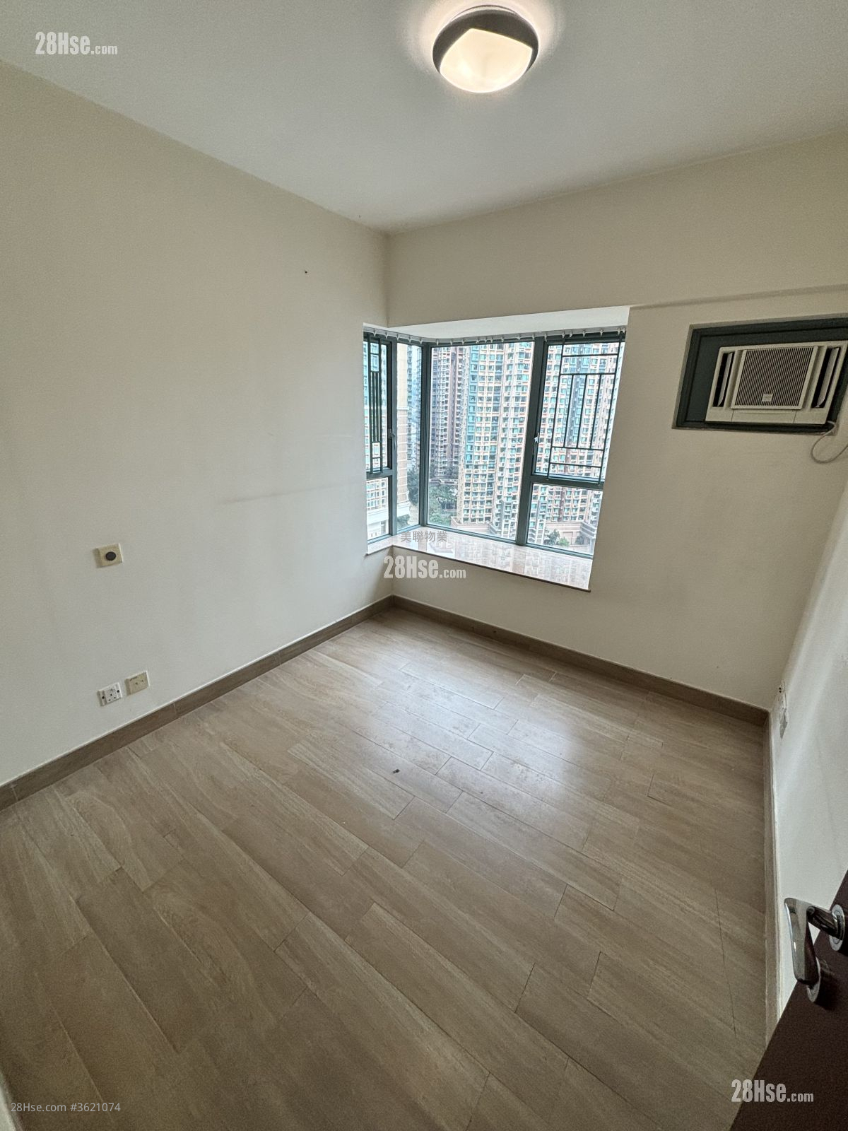 Aquamarine Sell 2 Bedrooms 497 ft² ( 46.2 m² ) Aquamarine Sell 2 Bedrooms 497 ft² ( 46.2 m² )