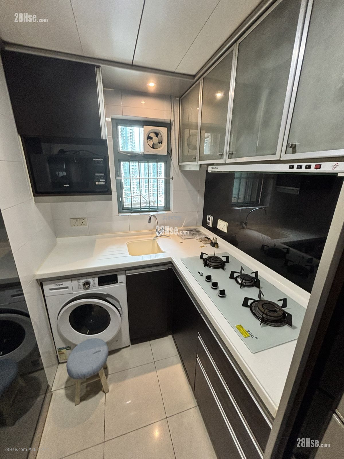 Aquamarine Sell 2 Bedrooms 497 ft² ( 46.2 m² ) Aquamarine Sell 2 Bedrooms 497 ft² ( 46.2 m² )