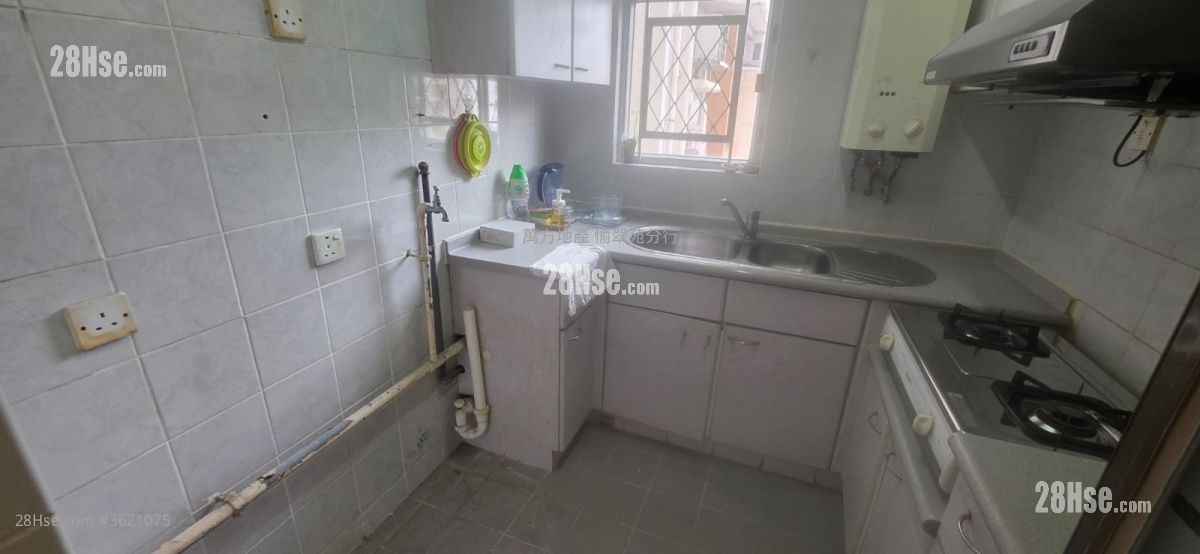 愉翠苑 售盘 2 房 , 1 浴室 516 平方尺 ( 47.9 平方米 ) 愉翠苑 售盘 2 房 , 1 浴室 516 平方尺 ( 47.9 平方米 )