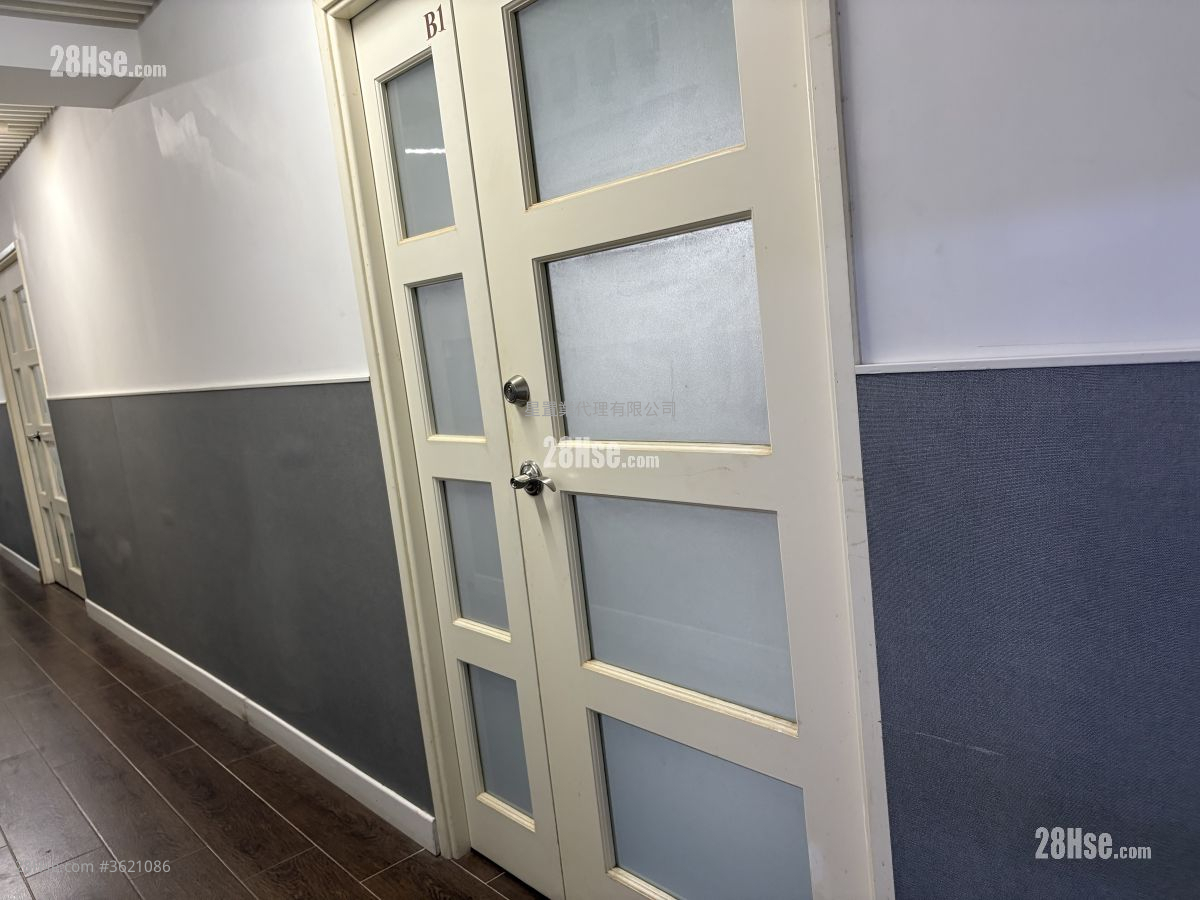 致利工业大厦 售盘 4 房 , 4 厕所 1,580 平方尺 ( 146.8 平方米 ) 致利工业大厦 售盘 4 房 , 4 厕所 1,580 平方尺 ( 146.8 平方米 )