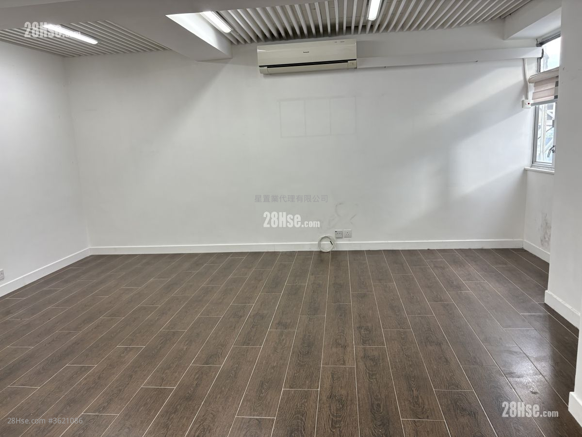 致利工业大厦 售盘 4 房 , 4 厕所 1,580 平方尺 ( 146.8 平方米 ) 致利工业大厦 售盘 4 房 , 4 厕所 1,580 平方尺 ( 146.8 平方米 )