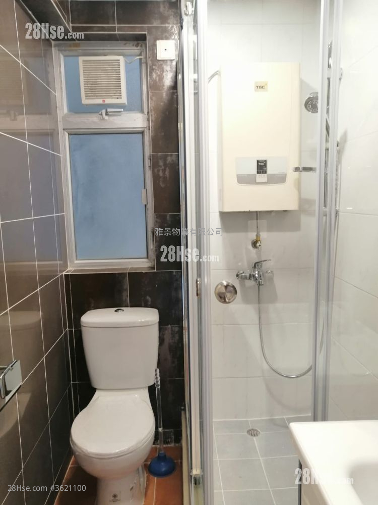 Full Wealth Gardens Rental 2 Bedrooms , 1 Bathroom 427 ft² ( 39.7 m² ) Full Wealth Gardens Rental 2 Bedrooms , 1 Bathroom 427 ft² ( 39.7 m² )
