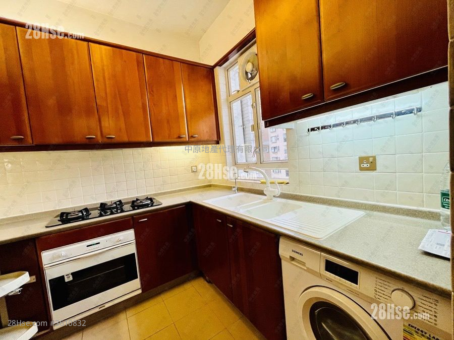 Starcrest Sell 1 Bedroom , 1 Bathroom 578 ft² ( 53.7 m² ) Starcrest Sell 1 Bedroom , 1 Bathroom 578 ft² ( 53.7 m² )
