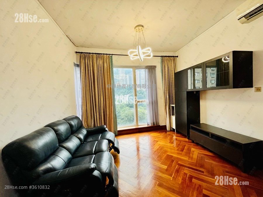 Starcrest Sell 1 Bedroom , 1 Bathroom 578 ft² ( 53.7 m² ) Starcrest Sell 1 Bedroom , 1 Bathroom 578 ft² ( 53.7 m² )