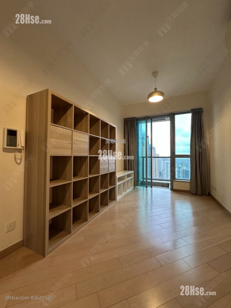 Century Gateway Sell 2 Bedrooms 487 ft² ( 45.2 m² )