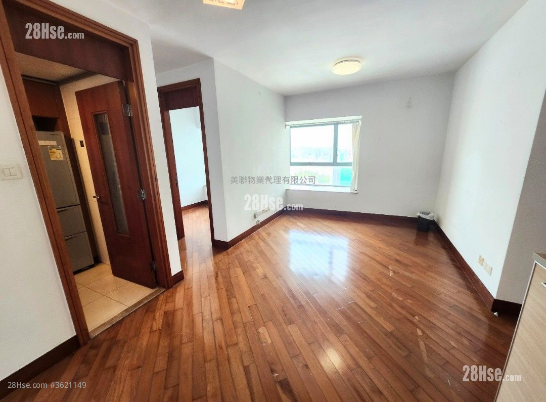 Aquamarine Sell 3 Bedrooms , 1 Bathroom 588 ft² ( 54.6 m² )