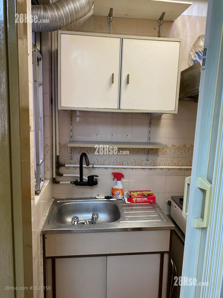 富运大厦 租盘 1 房 , 1 浴室 198 平方尺 ( 18.4 平方米 ) 富运大厦 租盘 1 房 , 1 浴室 198 平方尺 ( 18.4 平方米 )