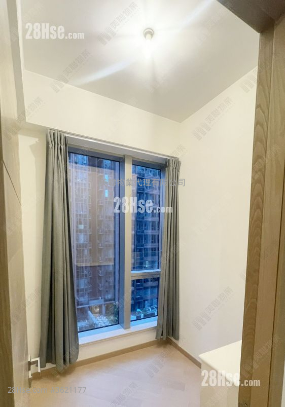 逸珑湾8 售盘 2 房 , 1 浴室 494 平方尺 ( 45.9 平方米 ) 逸珑湾8 售盘 2 房 , 1 浴室 494 平方尺 ( 45.9 平方米 )