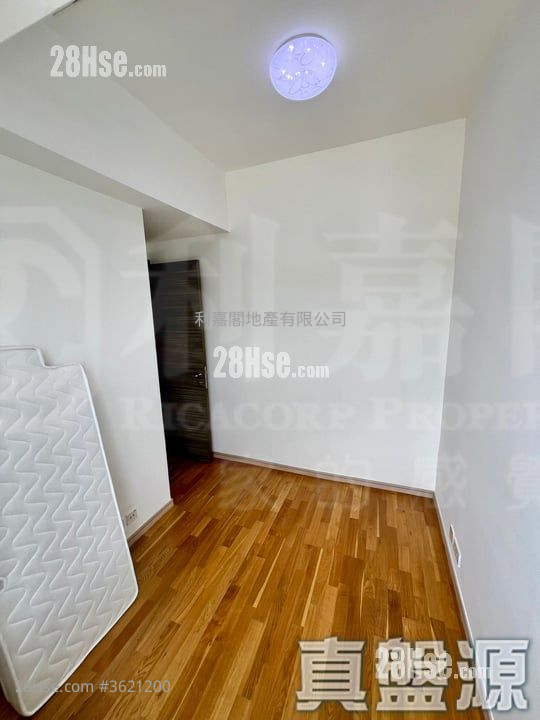 Green Code Rental 3 Bedrooms , 1 Bathroom 510 ft² ( 47.4 m² ) Green Code Rental 3 Bedrooms , 1 Bathroom 510 ft² ( 47.4 m² )
