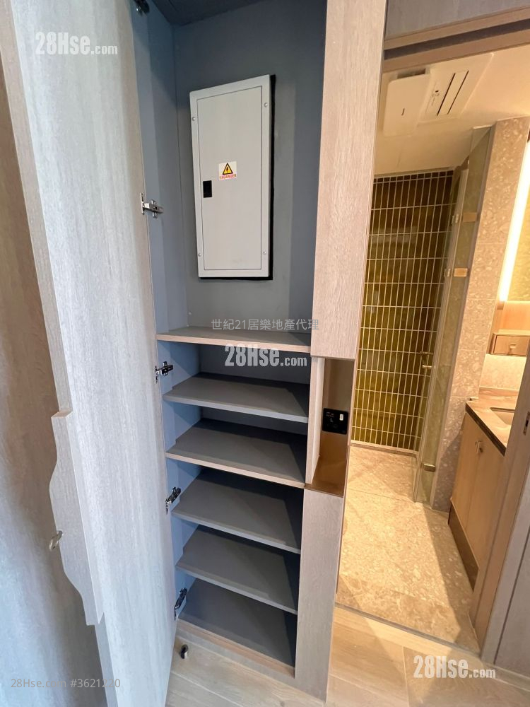 柏蔚森 租盘 2 房 , 1 浴室 384 平方尺 ( 35.7 平方米 ) 柏蔚森 租盘 2 房 , 1 浴室 384 平方尺 ( 35.7 平方米 )