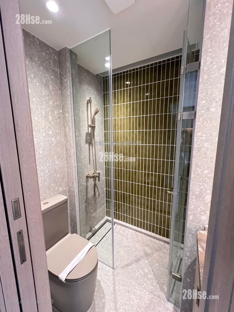 柏蔚森 租盘 2 房 , 1 浴室 384 平方尺 ( 35.7 平方米 ) 柏蔚森 租盘 2 房 , 1 浴室 384 平方尺 ( 35.7 平方米 )