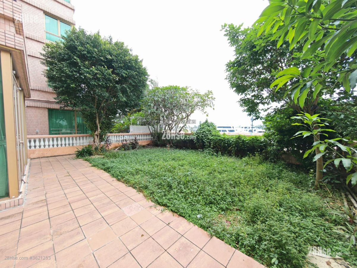 Hong Kong Gold Coast Rental 5+ Bedrooms , 4 Bathrooms 2,833 ft² ( 263.2 m² ) Hong Kong Gold Coast Rental 5+ Bedrooms , 4 Bathrooms 2,833 ft² ( 263.2 m² )