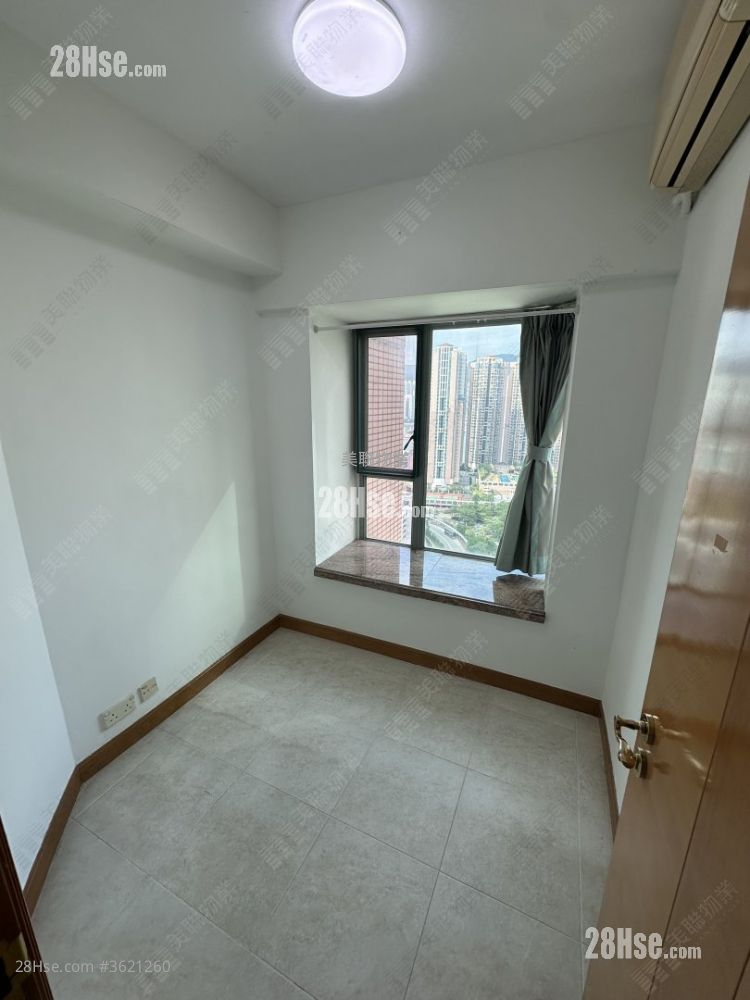 Tierra Verde Rental 3 Bedrooms , 2 Bathrooms 670 ft² ( 62.2 m² ) Tierra Verde Rental 3 Bedrooms , 2 Bathrooms 670 ft² ( 62.2 m² )
