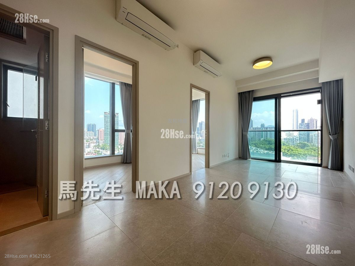 Prince Central Rental 4 Bedrooms , 3 Bathrooms 890 ft² ( 82.7 m² ) Prince Central Rental 4 Bedrooms , 3 Bathrooms 890 ft² ( 82.7 m² )