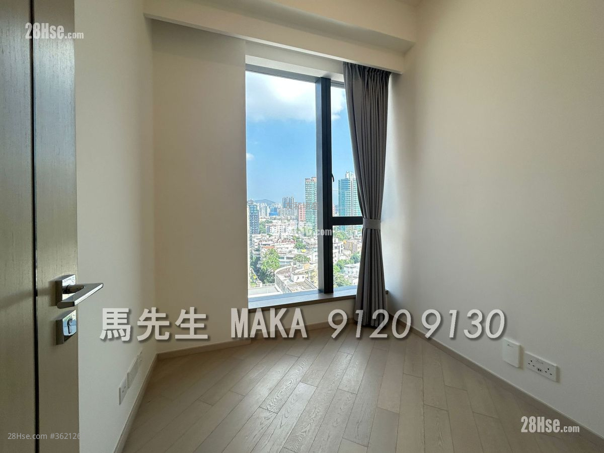 Prince Central Rental 4 Bedrooms , 3 Bathrooms 890 ft² ( 82.7 m² ) Prince Central Rental 4 Bedrooms , 3 Bathrooms 890 ft² ( 82.7 m² )