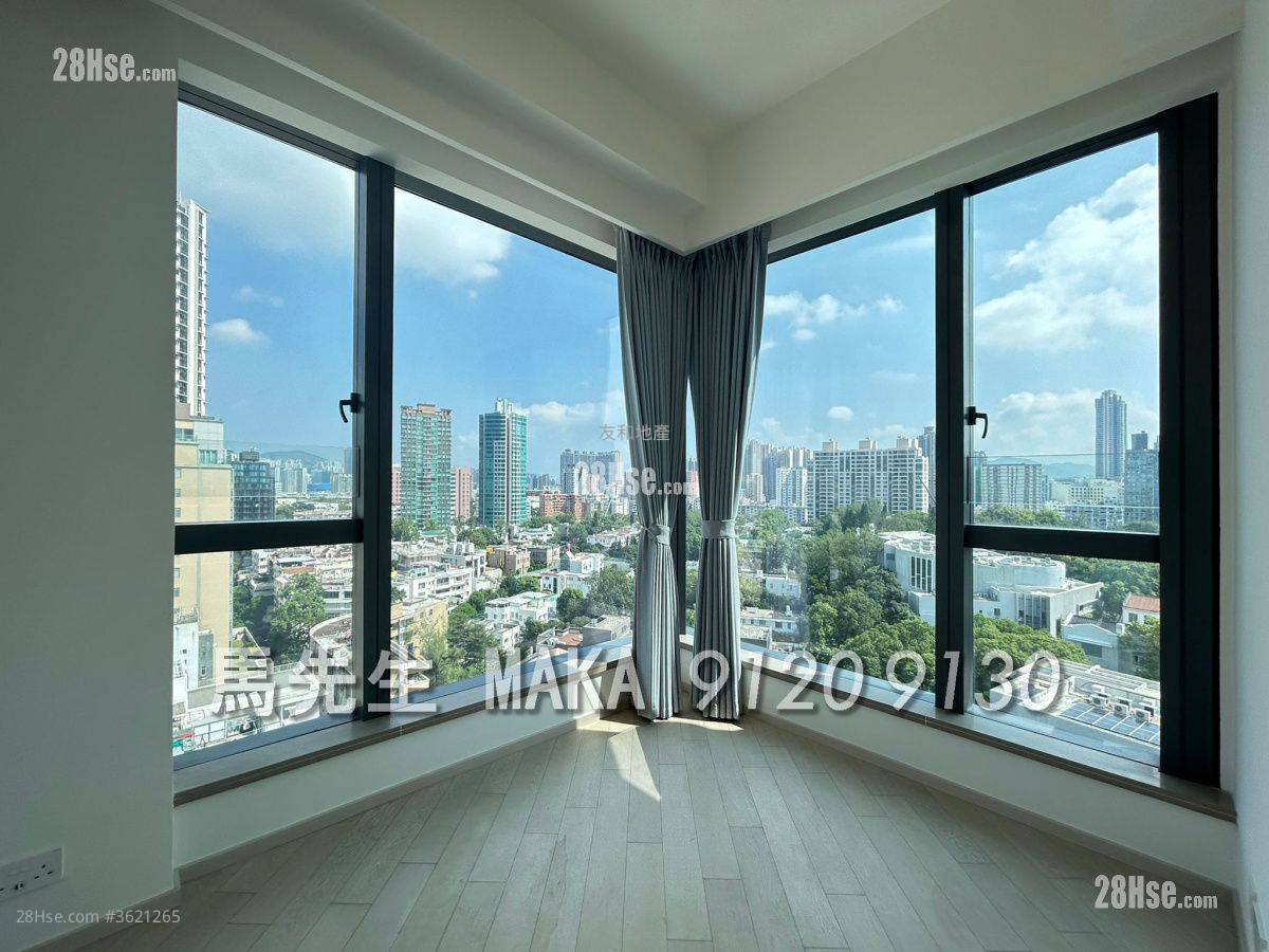 Prince Central Rental 4 Bedrooms , 3 Bathrooms 890 ft² ( 82.7 m² ) Prince Central Rental 4 Bedrooms , 3 Bathrooms 890 ft² ( 82.7 m² )